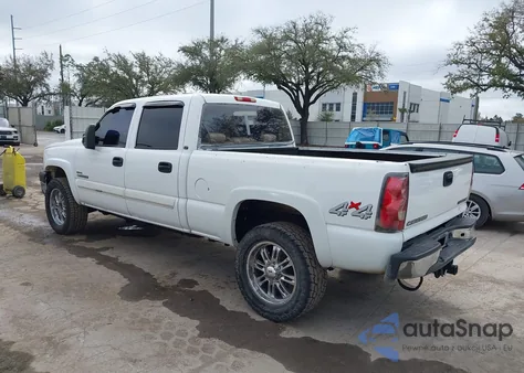 2006 Chevrolet Silverado 2500Hd Lt3 z USA, uszkodzony, nr VIN 1GCHK232X6F105897